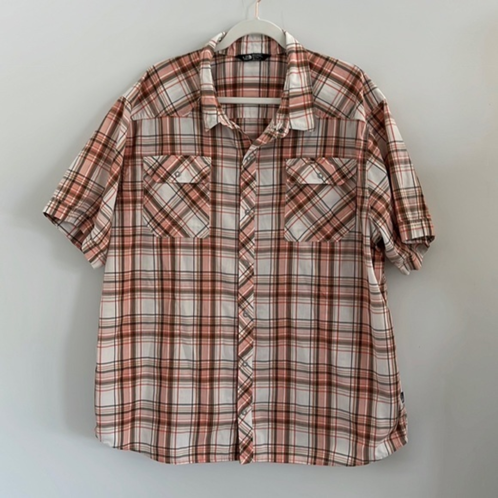North face snap button front‎ short sleeve plaid shirt